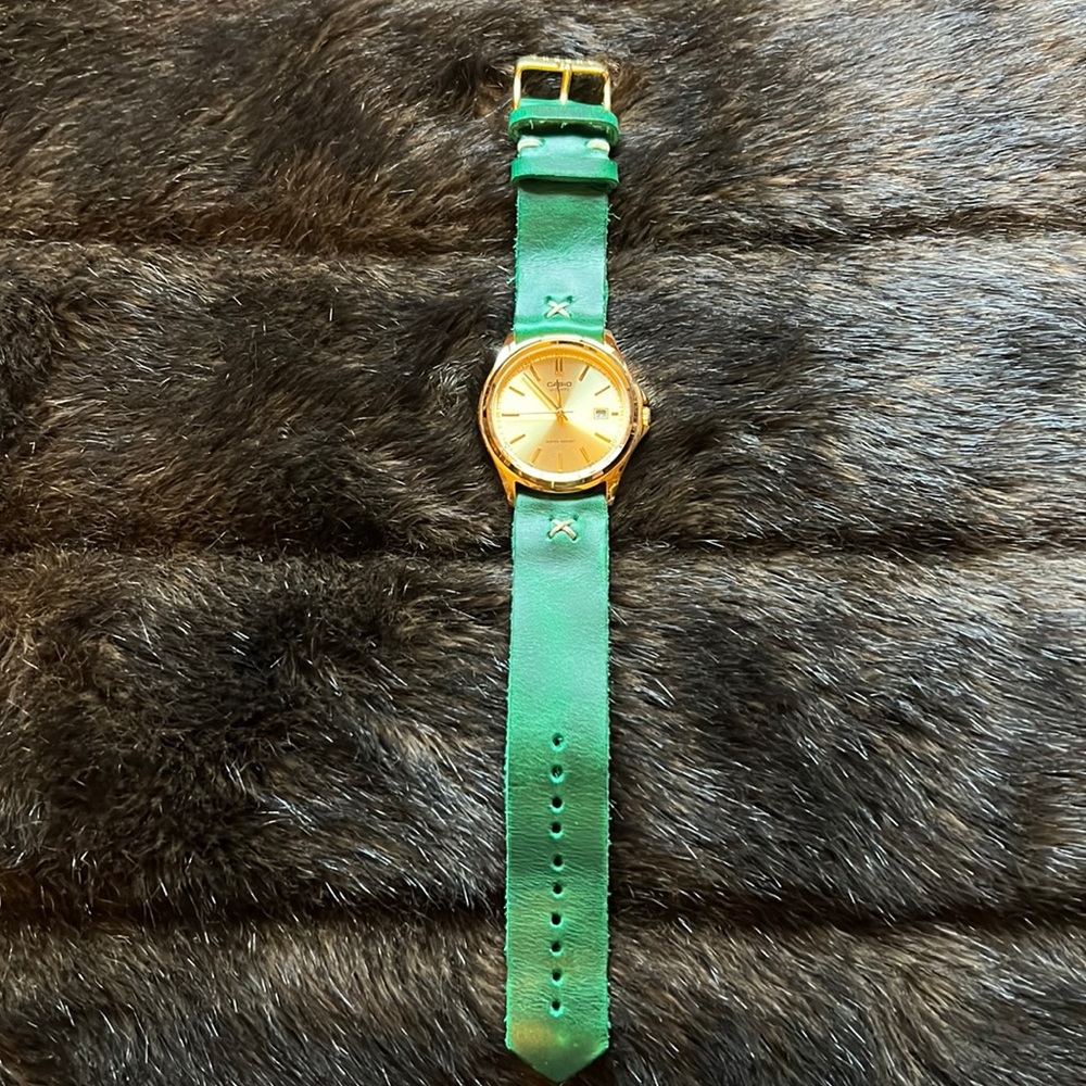 ⬇️PRICE DROP⬇️ Throne NYC x Casio Vintage 38mm